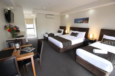 Bay Motel Safety Beach