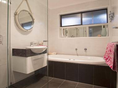 ROANJOKA - DROMANA....