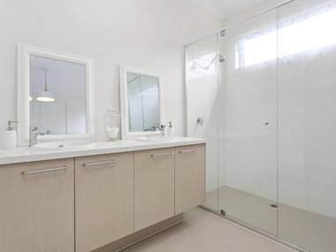 CORYMBIA - MOUNT MARTHA