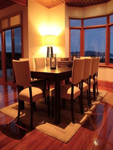 The Peninsula Experience