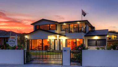 Birchwood Devonport self-contained self catering accommodation