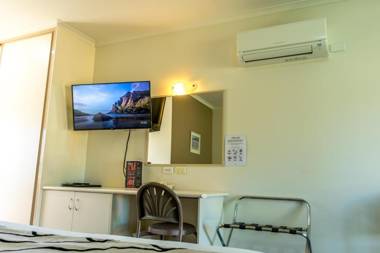 Deniliquin Country Club Motor Inn