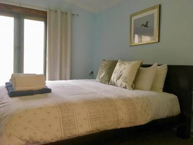 Sutton Spring Art Retreats