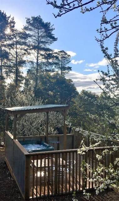 Sutton Spring Art Retreats