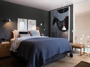 Harts Lane Stag and Millies