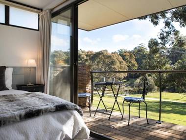 Lake Daylesford Lodge 6