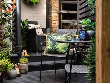 East St 3 -Secret Garden