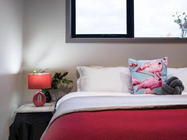 Retreat Lake Daylesford