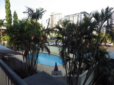 Darwin Poinciana Inn