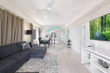 ZEN SUNSHINE - COZY 2-BR/2-BA OCEAN VIEW RETREAT