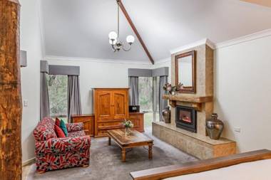 The Grove Distillery & Brewery