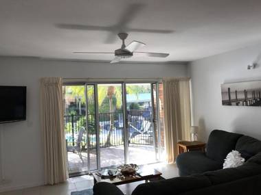 Glen Eden Beach Resort