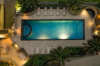 Clubb Coolum Beach Resort