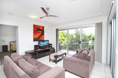 Unit 2 'Sea Breeze Villas' Coolum Beach