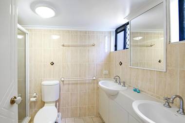 Unit 2 'The Rocks' Coolum Beach