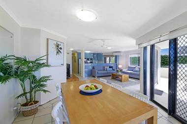 Unit 2 'The Rocks' Coolum Beach