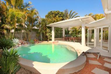 11 Dalmor Court Coolum Beach - Pet Friendly Linen Supplied 500 BOND