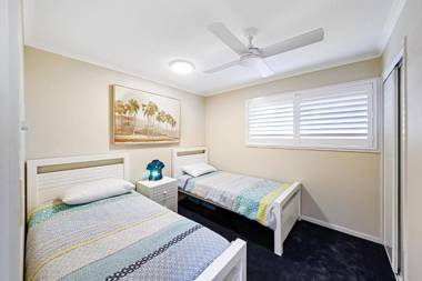 Unit 3 'On the Park' Coolum Beach