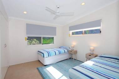 10 Barra Crescent Coolum Beach