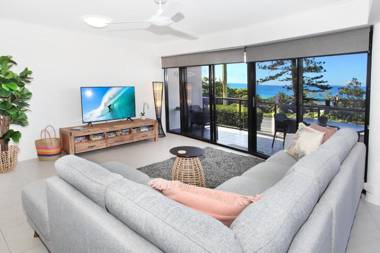 Unit 1 'Phoenix Apartments' Coolum Beach