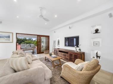 The Sandon at Diggers Beach