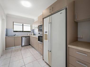 Hawaiian Gardens - Unit 6