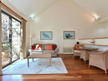 Villa Spa Executive 1br Champagne Resort Condo located within Cypress Lakes Resort (nothing is more central)