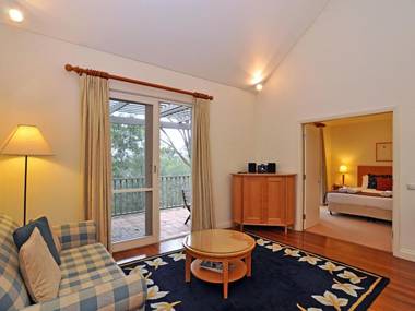 Villa Spa Executive 1br Merlot Resort Condo located within Cypress Lakes Resort (nothing is more central)