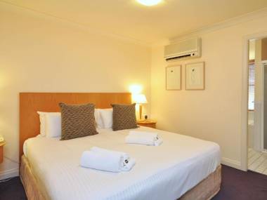 Villa Executive 2br Petit Verdot Resort Condo located within Cypress Lakes Resort (nothing is more central)