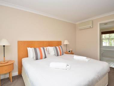 Villa 3br Chambourcin Resort Condo located within Cypress Lakes Resort (nothing is more central)