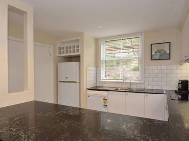 Villa 3br De Saran Resort Condo located within Cypress Lakes Resort (nothing is more central)