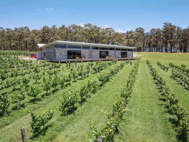 The Longhouse - Suite 2