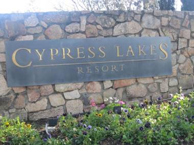 1 bedroom Executive Villa located within Cypress Lakes