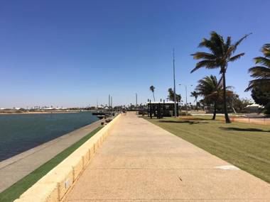 Hospitality Carnarvon SureStay by Best Western