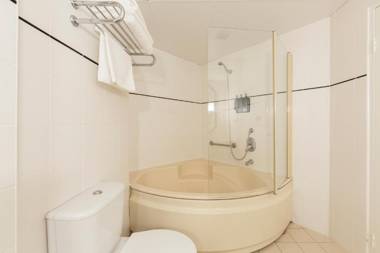 Ramada Diplomat Canberra