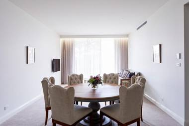 Knightsbridge Canberra