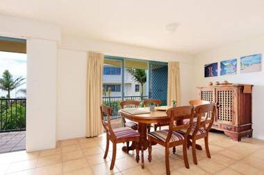 Lindomare Apartments