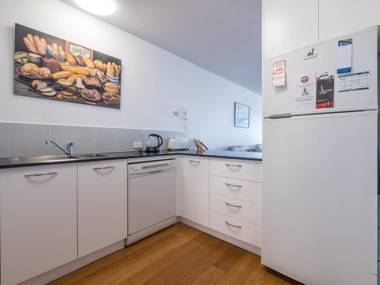 Seaspray U4 21 Warne Tce