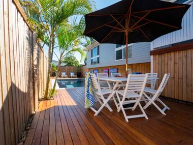 Hume Street 22 Golden Beach