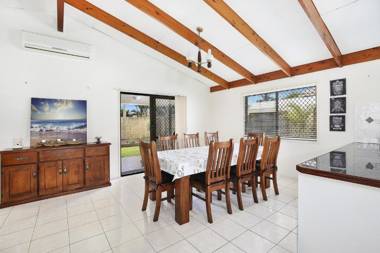 Michael Street 39 Golden Beach