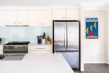 Large families and friends unite here! The Perfect Holiday Spent all Together