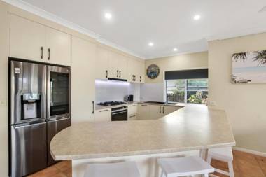 Booker Parade 22 Golden beach