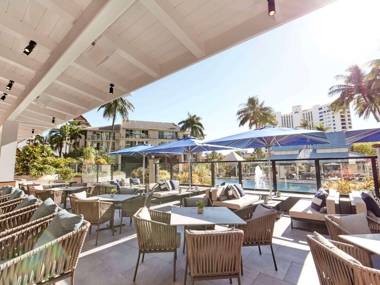 Novotel Cairns Oasis Resort