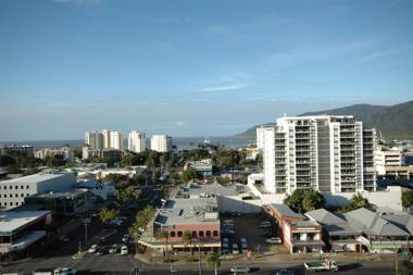 Cairns Central Plaza Apartment Hotel
