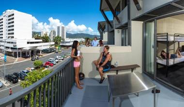Gilligan's Backpacker Hotel & Resort Cairns