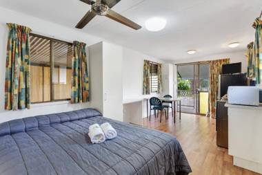 First City Caravilla