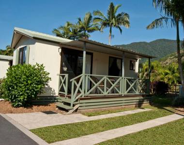 Cairns Crystal Cascades Holiday Park