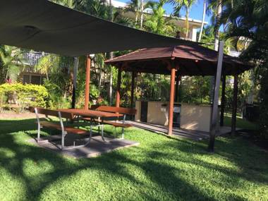 Cairns Golf Course Apartment
