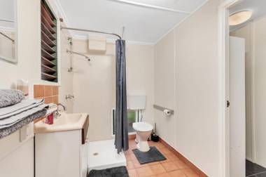 Edge Hill Holiday Home / Cairns