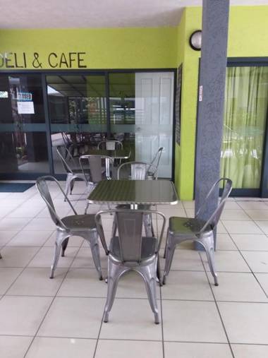 Jackies Studio Apartment